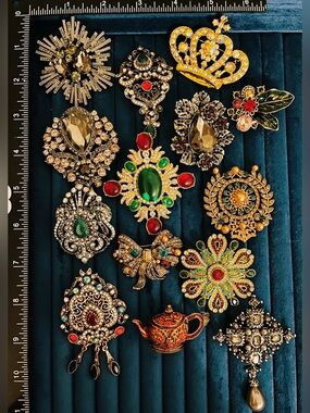 Lot 15 Baroque Brooches Rhinestone Crown Teapot Cross Statement Pin